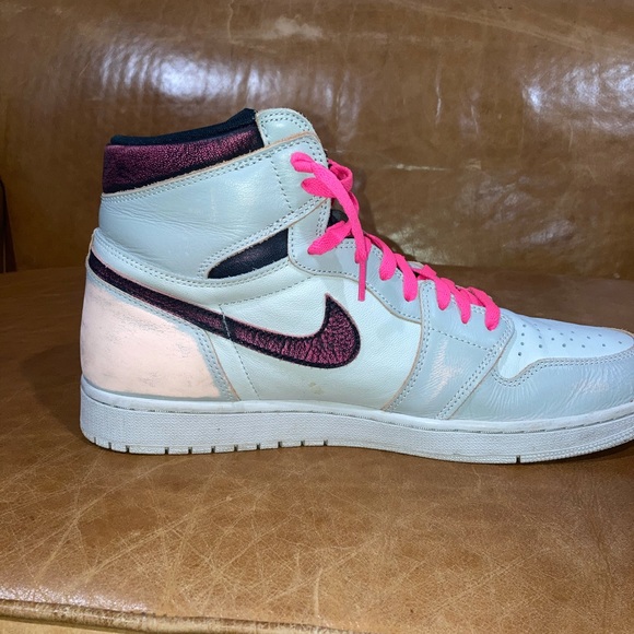 Nike Jordan 1 NYC to Paris - Picture 11 of 15